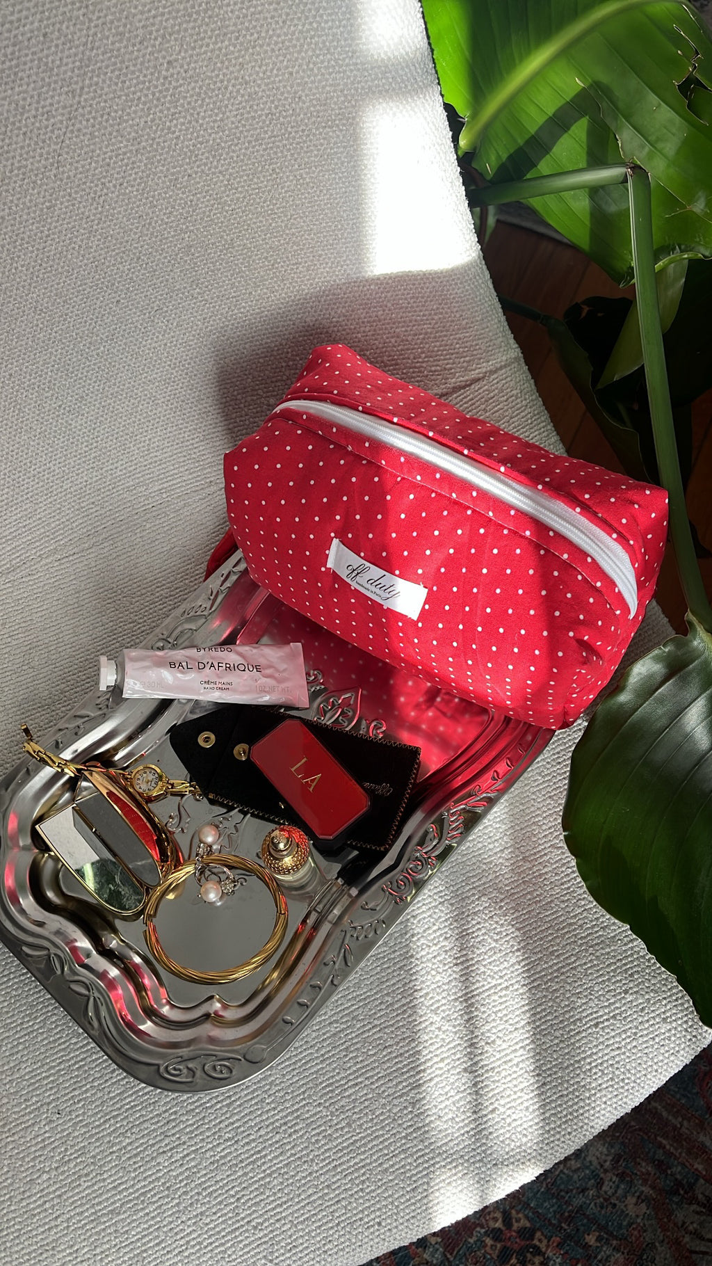 Bolsa de lunares rojos