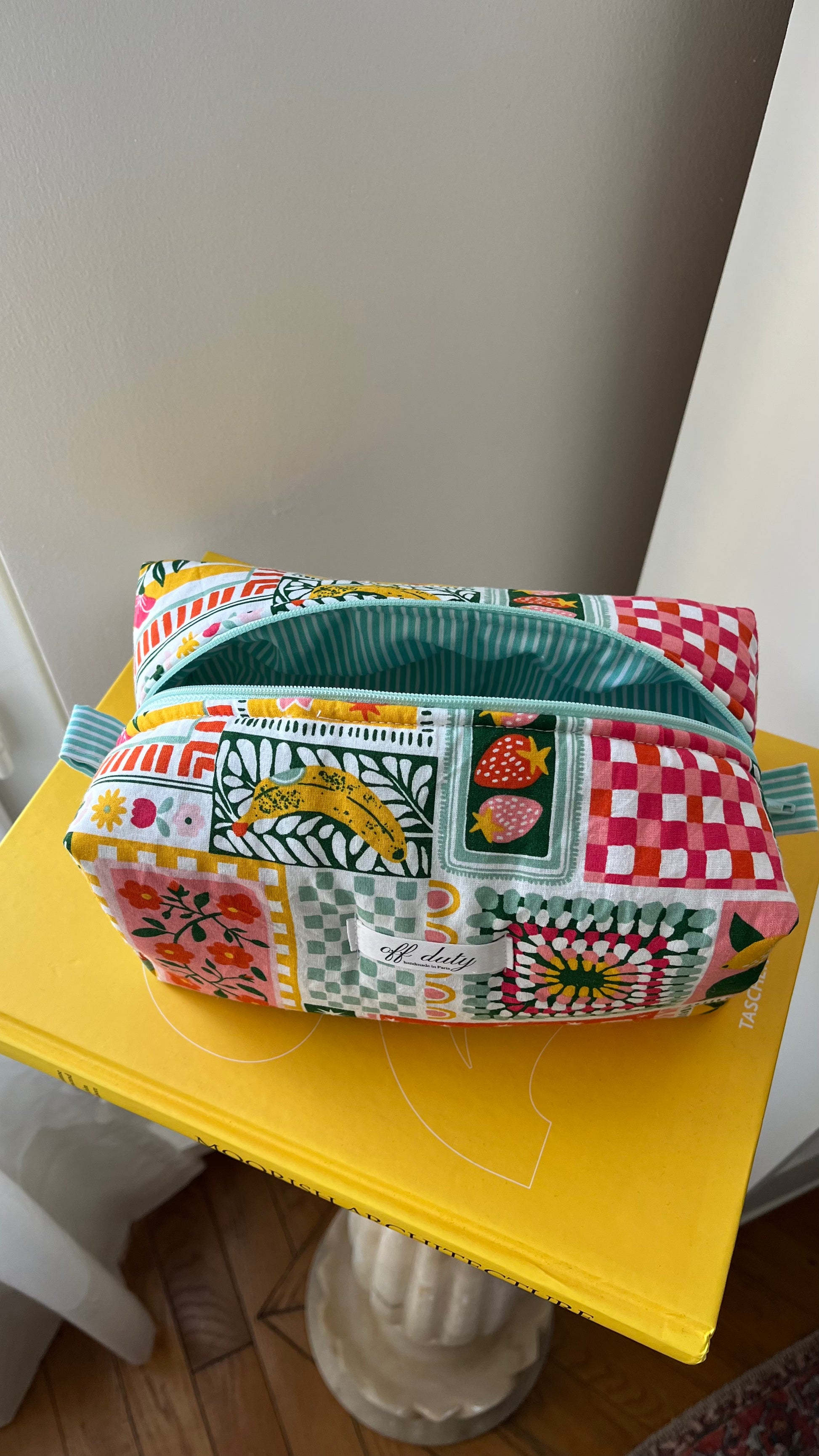 The Riviera pouch