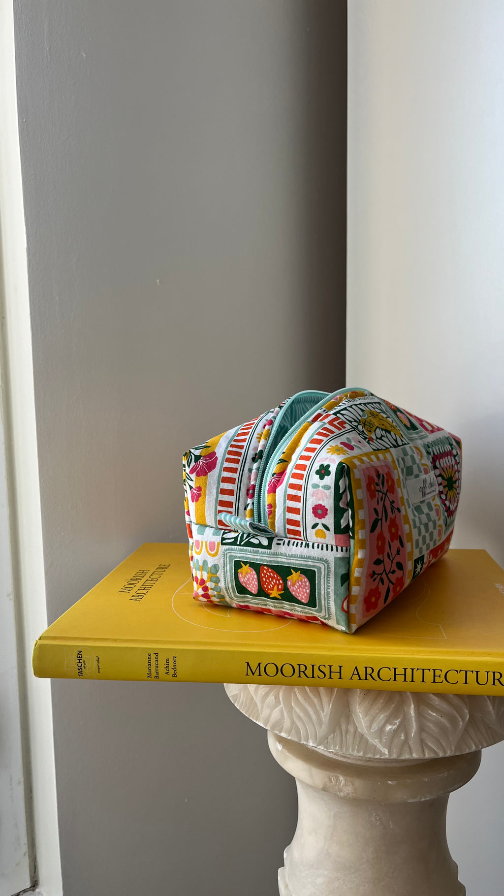 The Riviera pouch