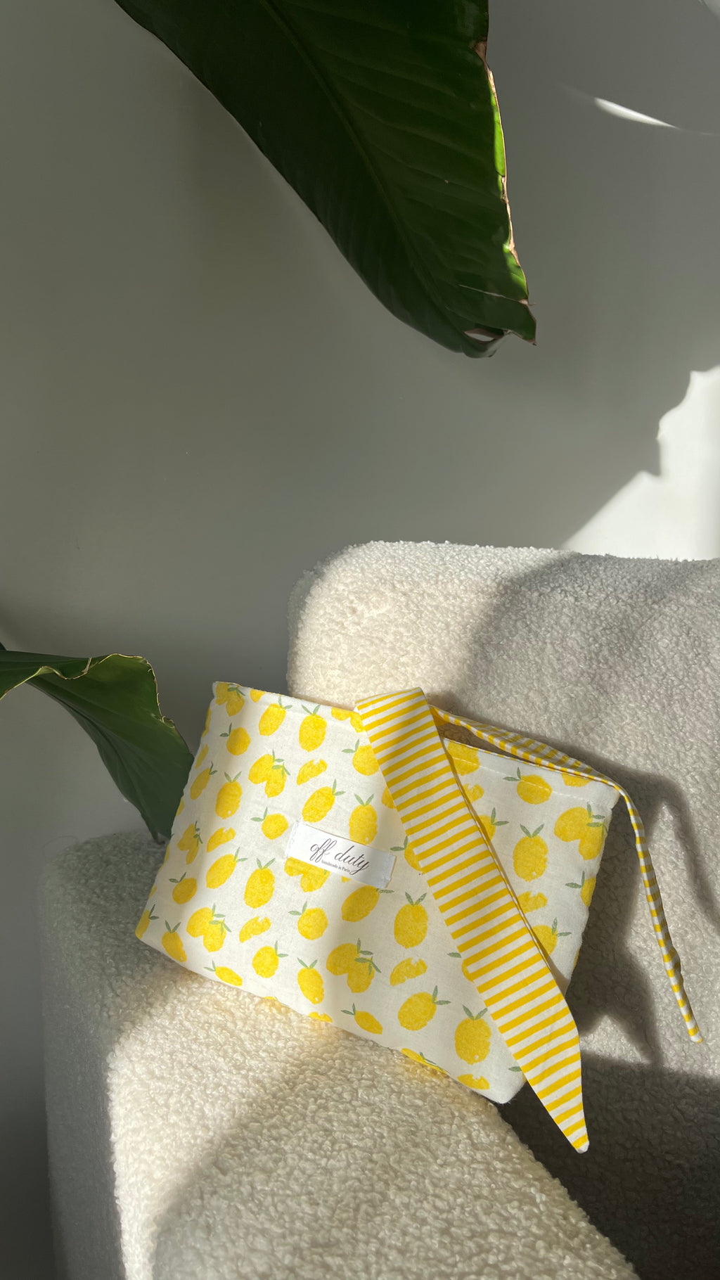 Funda para libro con estampado de limones